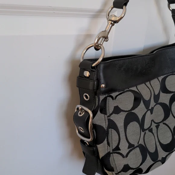 Coach Purse - Picture 3 of 7